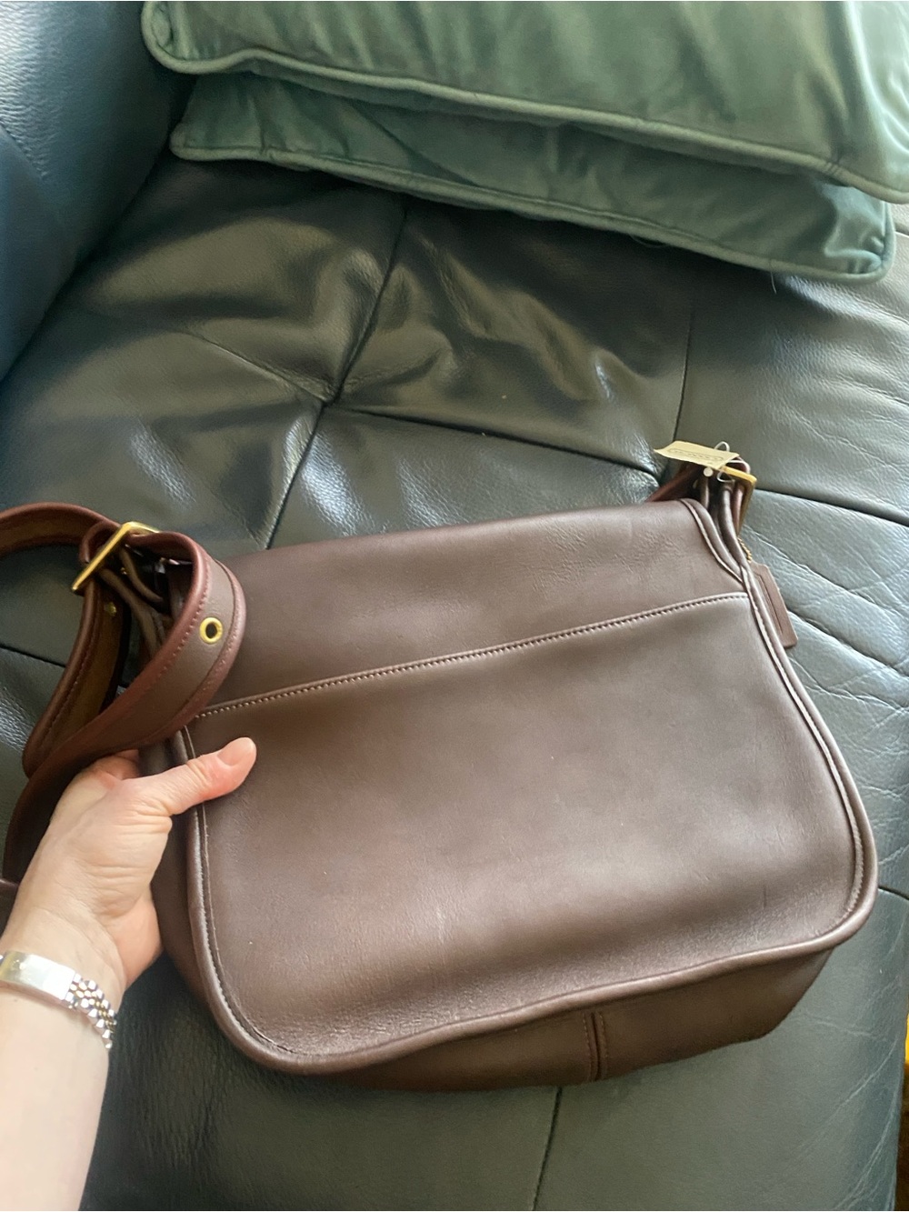 Vintage 1990s Coach Patricia Legacy Bag in Mahogany NWT and coach booklet - Picture 4 of 7